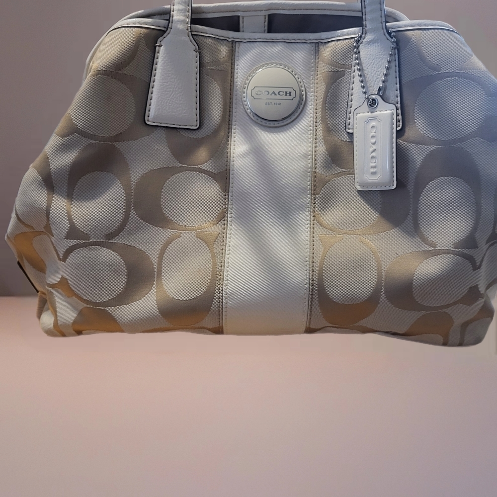 Coach Signature Stripe Framed Carryall. - Picture 8 of 8